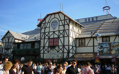 Bierpreise 2026 - Preise für die Mass auf dem Oktoberfest - Munich beer prices